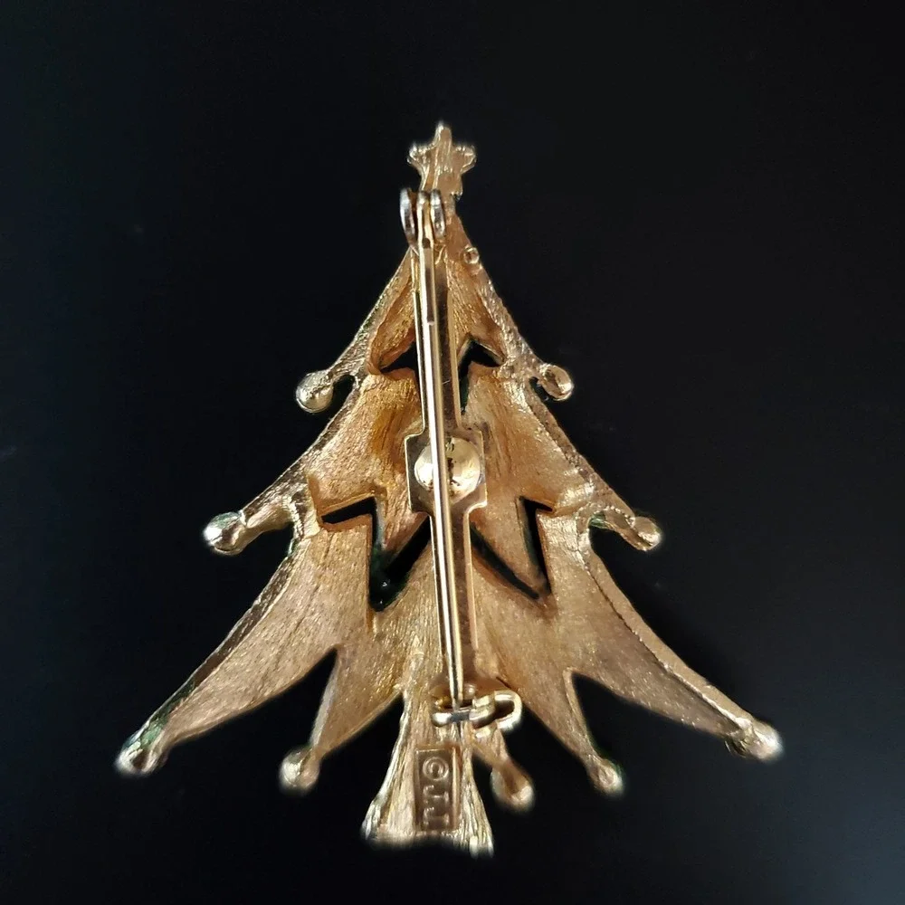 Rare Vintage Signed JJ Jonette Rhinestone Christmas Tree Holiday Green Gold Tone